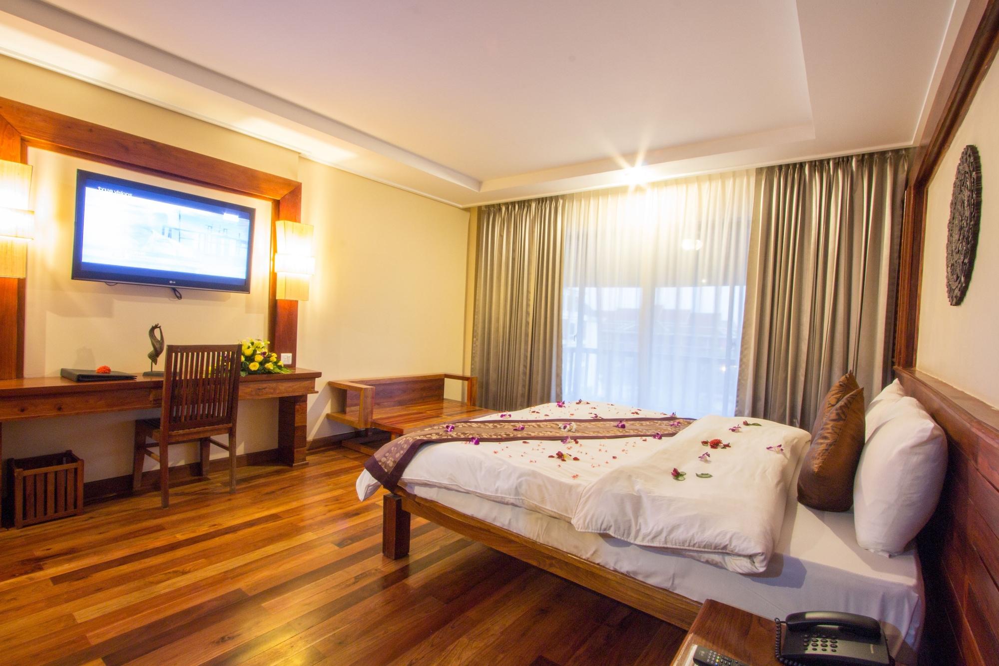 Royal Empire Premium Hotel Siem Reap Eksteriør billede