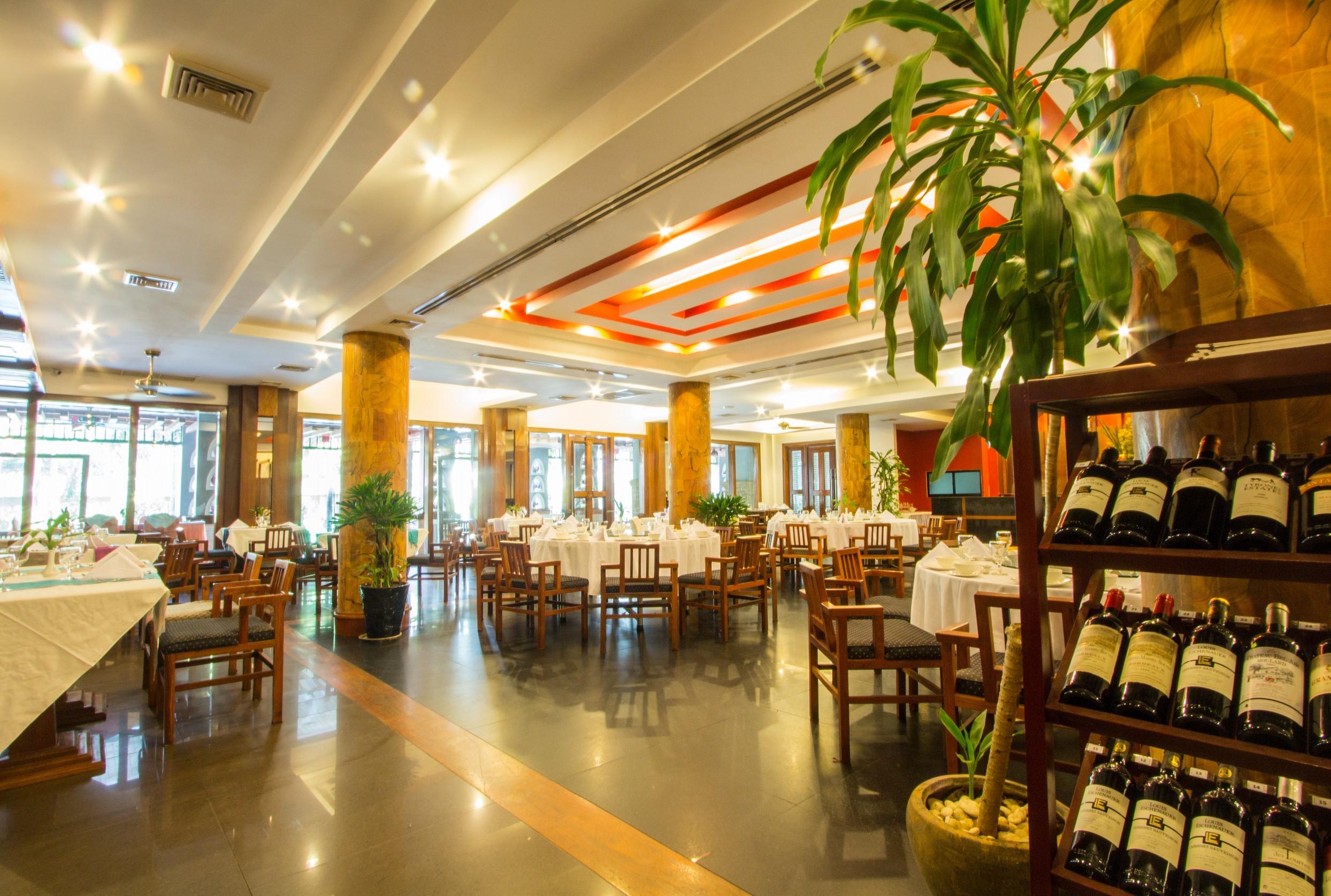 Royal Empire Premium Hotel Siem Reap Eksteriør billede