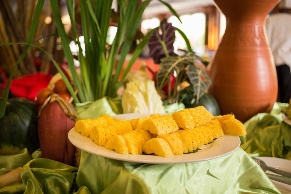 Royal Empire Premium Hotel Siem Reap Eksteriør billede