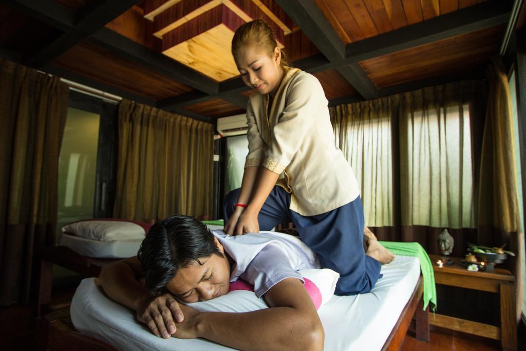 Royal Empire Premium Hotel Siem Reap Eksteriør billede