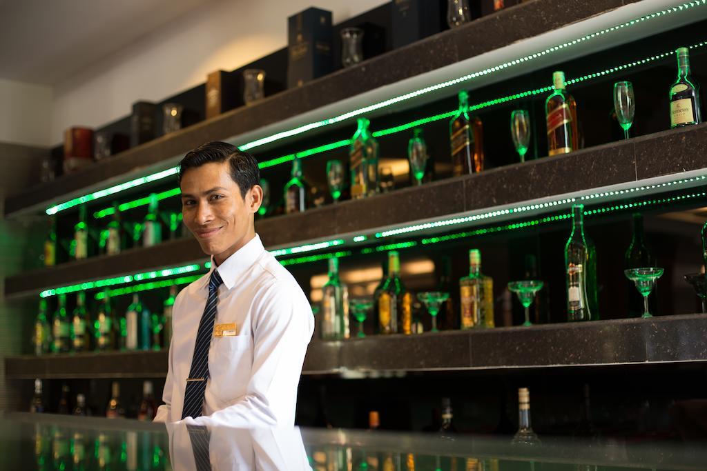 Royal Empire Premium Hotel Siem Reap Eksteriør billede