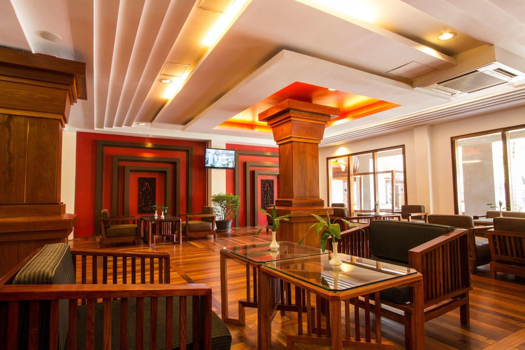 Royal Empire Premium Hotel Siem Reap Eksteriør billede
